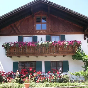 https://haus-alpenrose.com-bavaria.com
